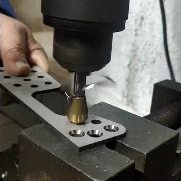 铝合金及不锈钢倒角刀具选择：确保无毛刺的加工方案